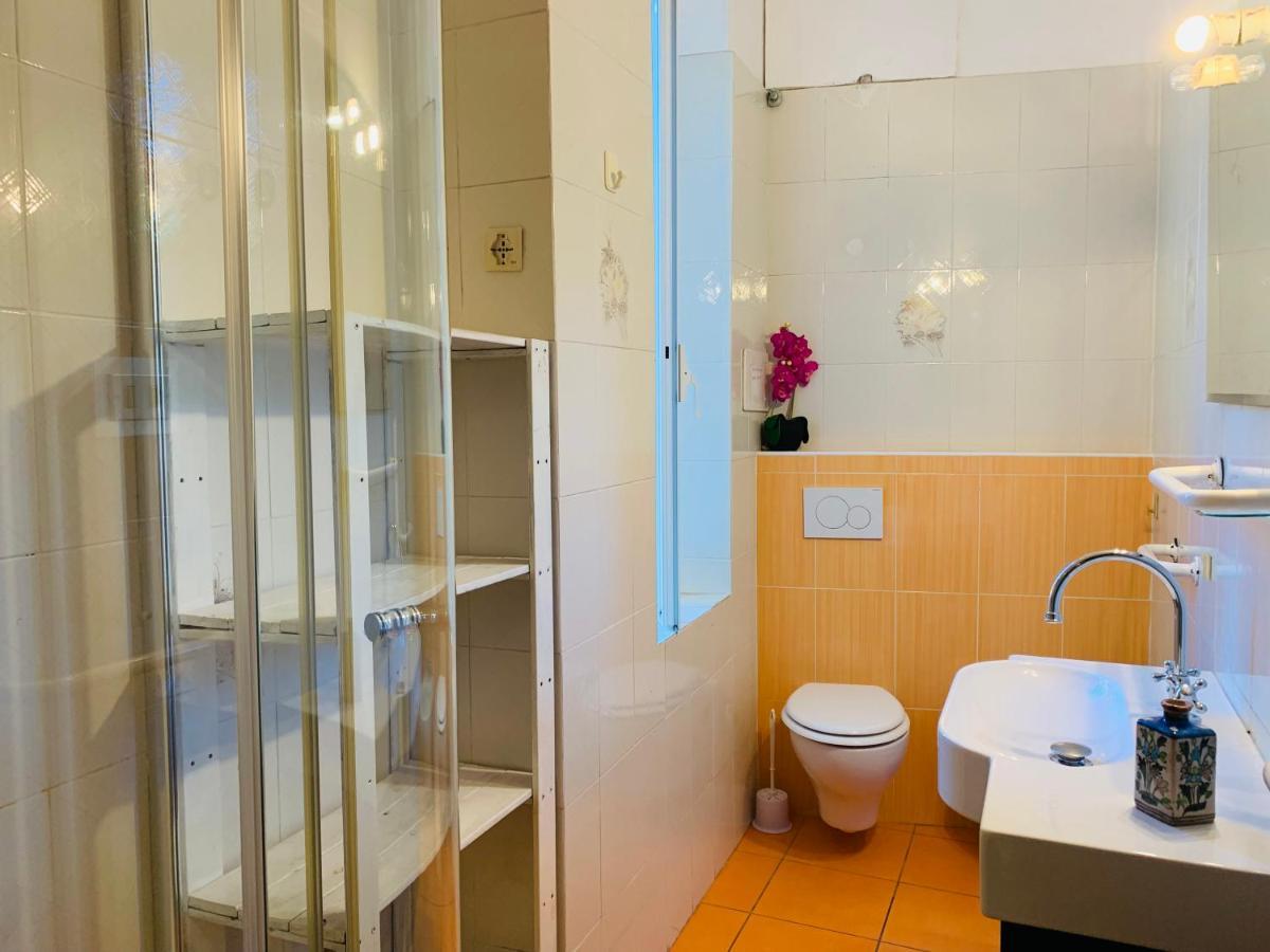 Prince Apartment Леванто Екстер'єр фото